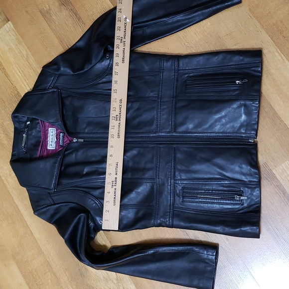 PELLE Studio Leather Coat with extra liner. Ladies - Large - Picture 11 of 16